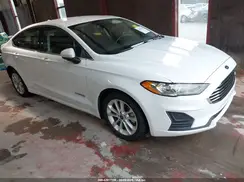 3FA6P0LU1KR240431 2019 FORD FUSION