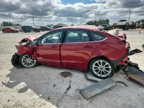 3FA6P0LU1KR240588 2019 FORD FUSION - Image 2