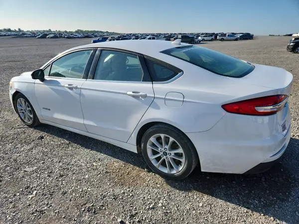 3FA6P0LU1KR242003 2019 FORD FUSION - Image 2