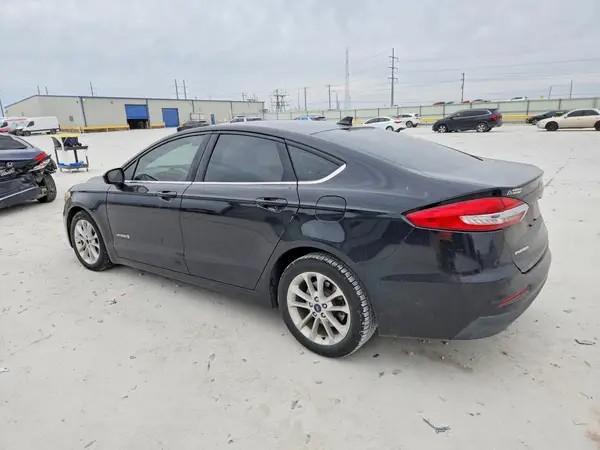 3FA6P0LU1KR261568 2019 FORD FUSION - Image 2