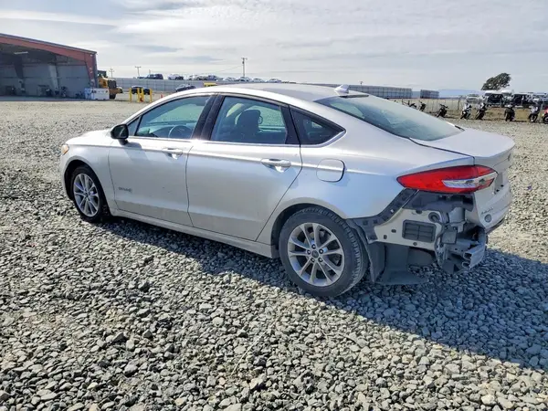3FA6P0LU1KR261702 2019 FORD FUSION - Image 2