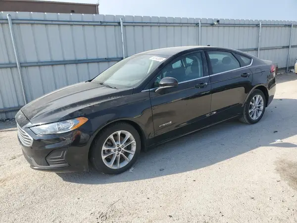 3FA6P0LU1KR261795 2019 FORD FUSION - Image 1