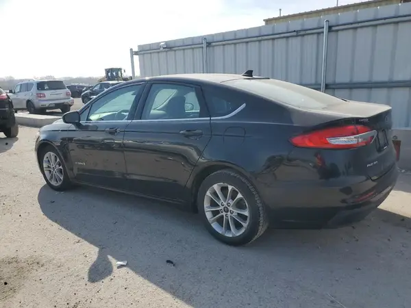 3FA6P0LU1KR261795 2019 FORD FUSION - Image 2