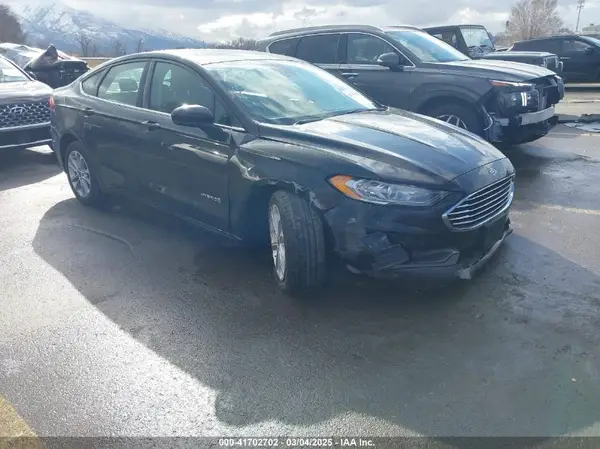 3FA6P0LU1KR262008 2019 FORD FUSION - Image 1