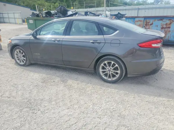 3FA6P0LU1KR262686 2019 FORD FUSION - Image 2