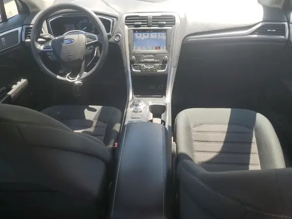 3FA6P0LU1KR263983 2019 FORD FUSION - Image 8