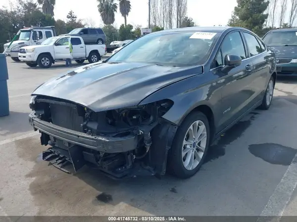 3FA6P0LU1KR271565 2019 FORD FUSION - Image 2