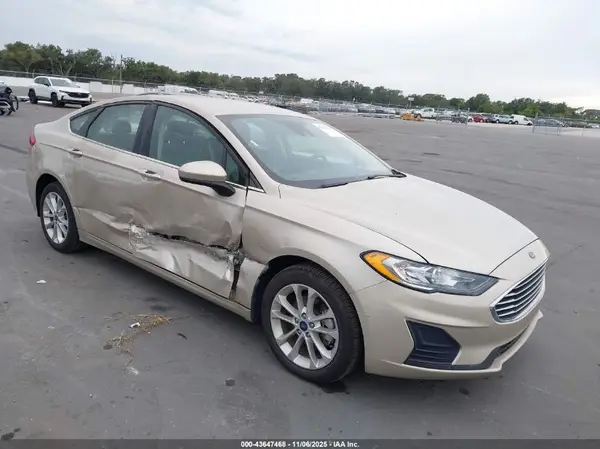 3FA6P0LU1KR272392 2019 FORD FUSION - Image 1