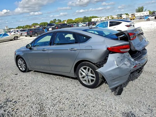 3FA6P0LU1LR103961 2020 FORD FUSION - Image 2