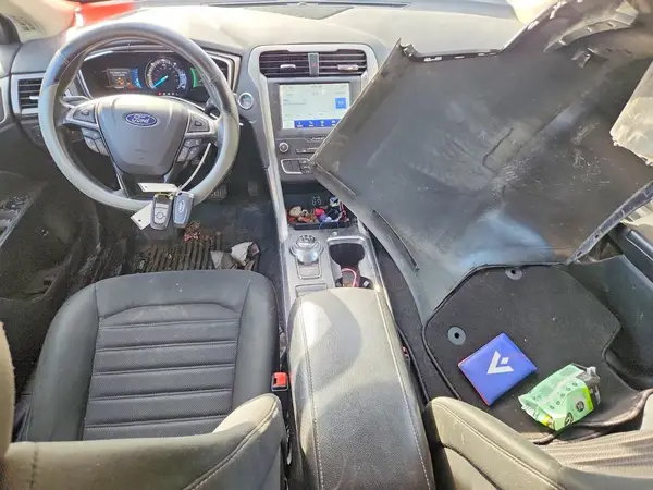 3FA6P0LU1LR105936 2020 FORD FUSION - Image 8