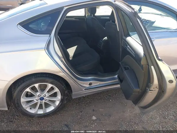 3FA6P0LU1LR115107 2020 FORD FUSION - Image 8