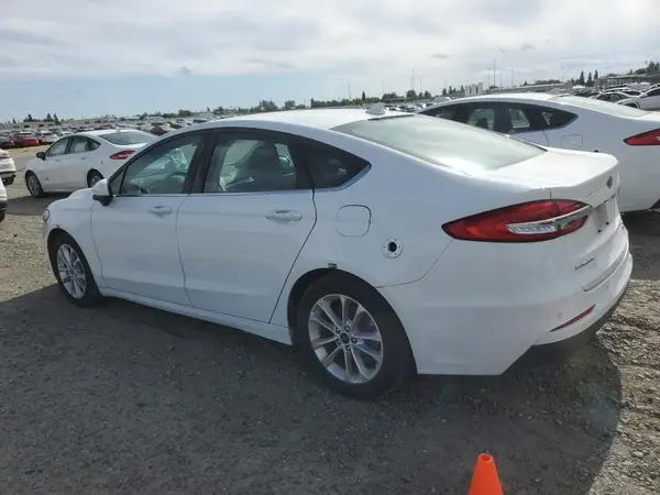 3FA6P0LU1LR177073 2020 FORD FUSION - Image 2