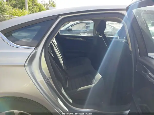 3FA6P0LU1LR184993 2020 FORD FUSION - Image 8