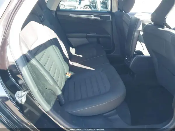 3FA6P0LU1LR221895 2020 FORD FUSION - Image 8