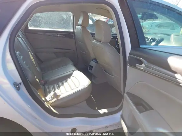 3FA6P0LU1LR245307 2020 FORD FUSION - Image 8