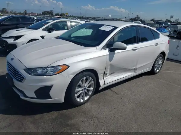 3FA6P0LU1LR250894 2020 FORD FUSION - Image 2