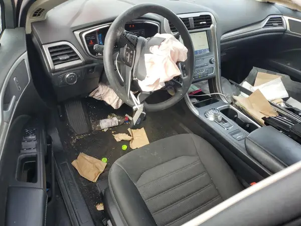 3FA6P0LU1LR266450 2020 FORD FUSION - Image 8