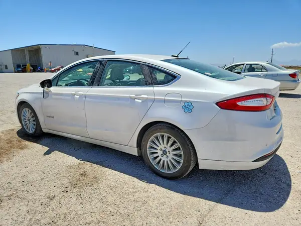 3FA6P0LU2GR115669 2016 FORD FUSION - Image 2