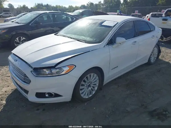 3FA6P0LU2GR218672 2016 FORD FUSION - Image 2