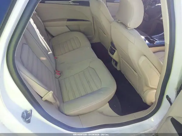3FA6P0LU2GR323972 2016 FORD FUSION - Image 8