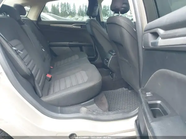 3FA6P0LU2HR130013 2017 FORD FUSION - Image 8