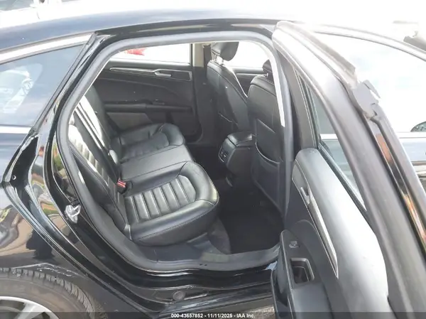 3FA6P0LU2HR131288 2017 FORD FUSION - Image 8