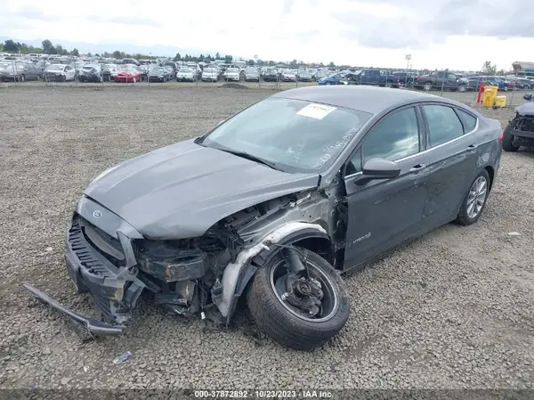 3FA6P0LU2HR158488 2017 FORD FUSION - Image 2