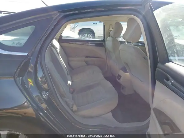 3FA6P0LU2HR190700 2017 FORD FUSION - Image 8