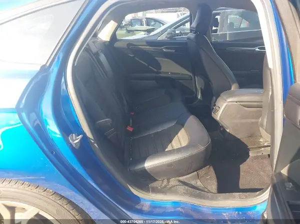 3FA6P0LU2HR216468 2017 FORD FUSION - Image 8