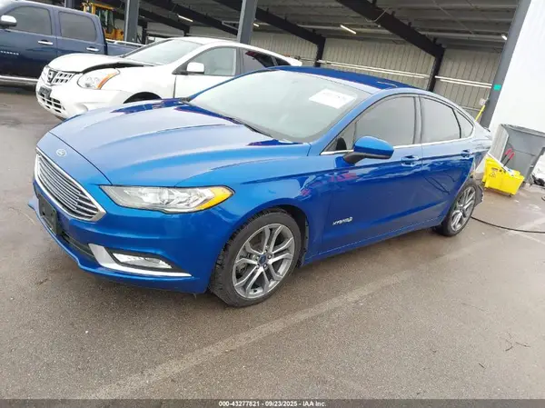 3FA6P0LU2HR217300 2017 FORD FUSION - Image 2