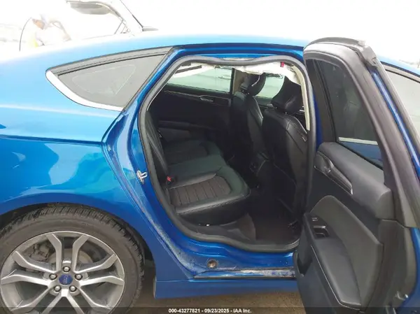 3FA6P0LU2HR217300 2017 FORD FUSION - Image 8