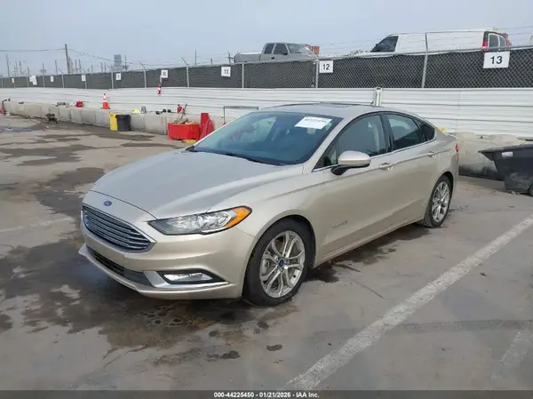 3FA6P0LU2HR230516 2017 FORD FUSION - Image 2