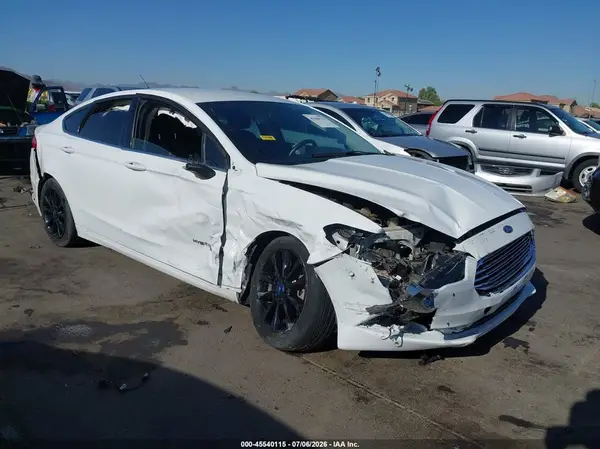 3FA6P0LU2HR233349 2017 FORD FUSION - Image 1
