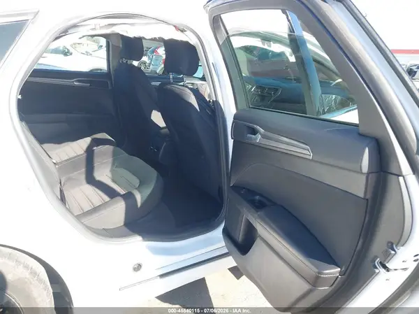 3FA6P0LU2HR233349 2017 FORD FUSION - Image 8