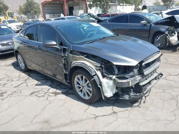 3FA6P0LU2HR238325 2017 FORD FUSION - Image 1