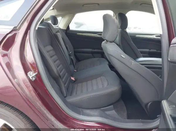 3FA6P0LU2HR244769 2017 FORD FUSION - Image 8
