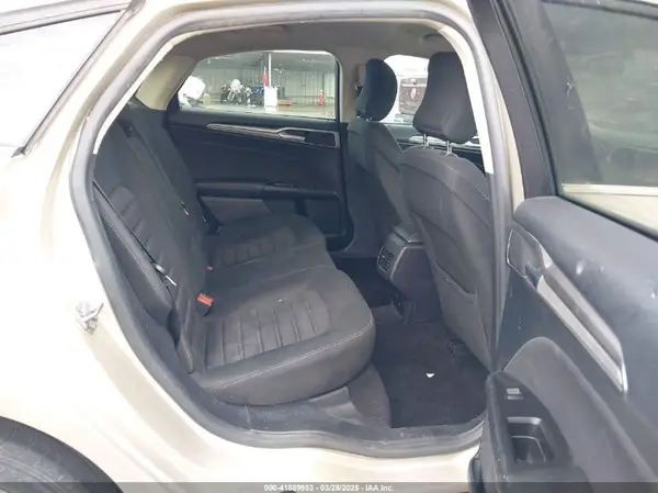 3FA6P0LU2HR273804 2017 FORD FUSION - Image 8
