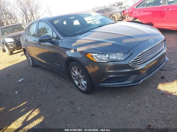 3FA6P0LU2HR286228 2017 FORD FUSION - Image 1
