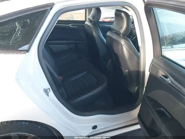 3FA6P0LU2HR299917 2017 FORD FUSION - Image 8