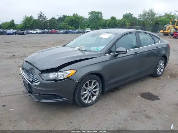 3FA6P0LU2HR301083 2017 FORD FUSION - Image 2