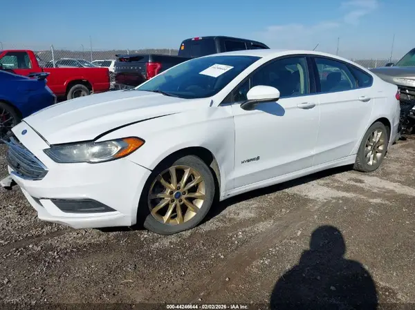 3FA6P0LU2HR314433 2017 FORD FUSION - Image 2