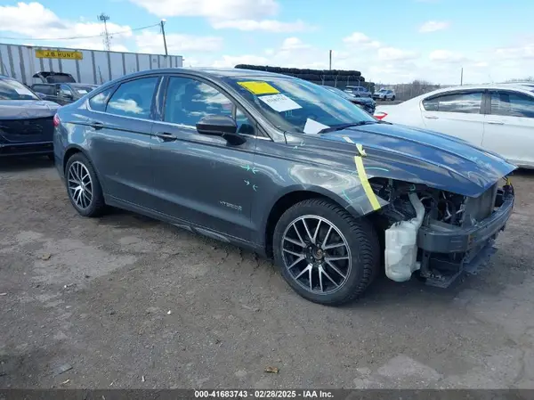 3FA6P0LU2HR314450 2017 FORD FUSION - Image 1