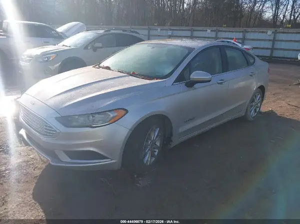 3FA6P0LU2HR315047 2017 FORD FUSION - Image 2