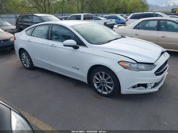 3FA6P0LU2HR317915 2017 FORD FUSION - Image 1