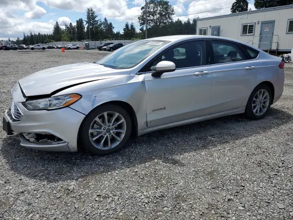 3FA6P0LU2HR323794 2017 FORD FUSION - Image 1