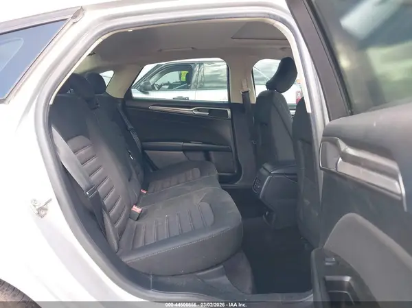 3FA6P0LU2HR336643 2017 FORD FUSION - Image 8