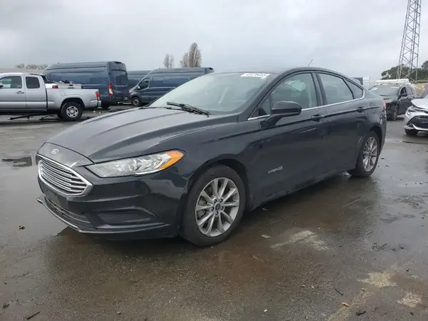 3FA6P0LU2HR358464 2017 FORD FUSION - Image 1