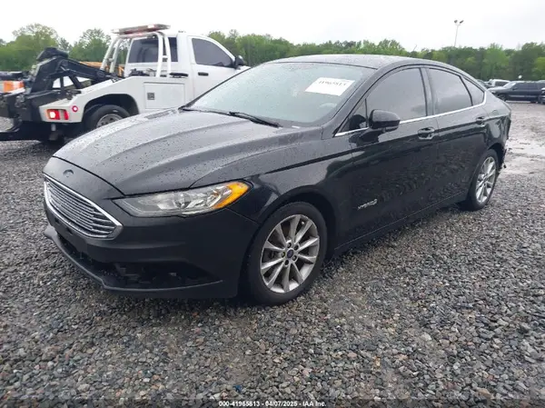 3FA6P0LU2HR358576 2017 FORD FUSION - Image 2