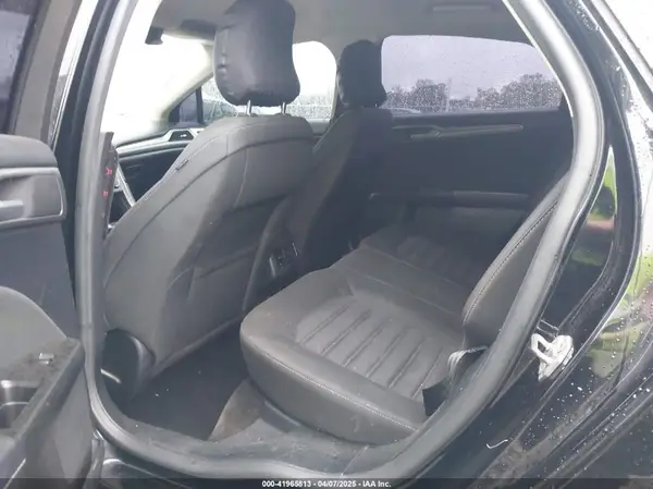3FA6P0LU2HR358576 2017 FORD FUSION - Image 8