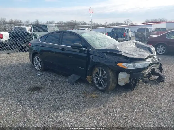 3FA6P0LU2HR373935 2017 FORD FUSION - Image 1